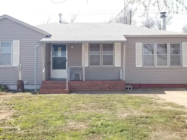 908 N Union St, Ponca City, OK 74601