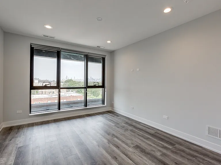 1604 N Richmond St #2D — Photo 13