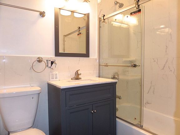 5th image of 2028 2nd Ave APT 2N