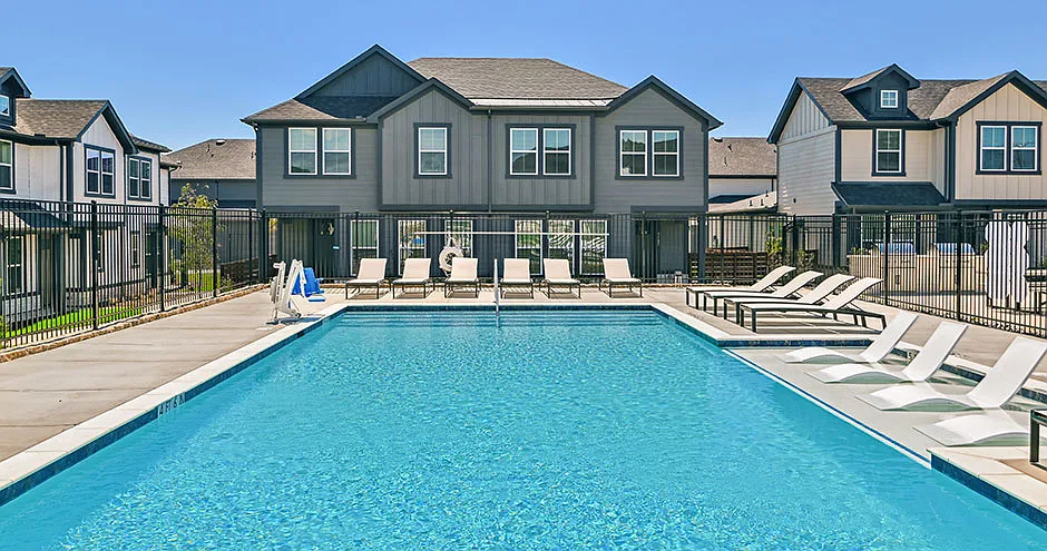 Canvas at Grand Prairie Townhomes