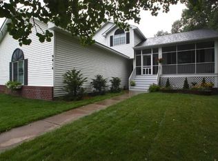 9414 Dunkirk St NE, Blaine, MN 55449