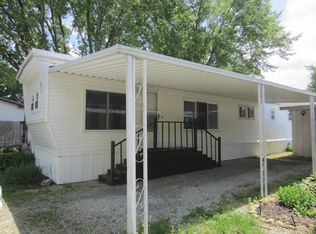 53 Leisure Ln, Anderson, IN 46013