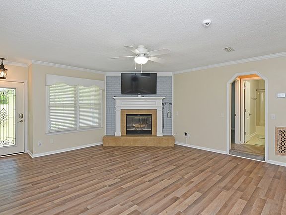 5th image of 2239 Campground Rd