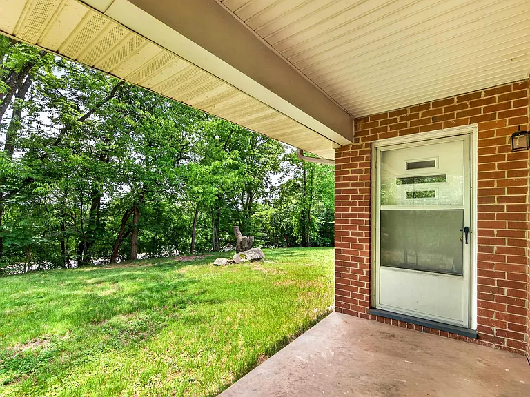 1272 Rio Rd E — Photo 21