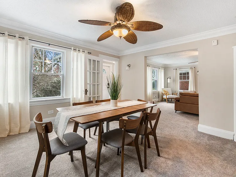 3271 Yorkshire Rd — Photo 3