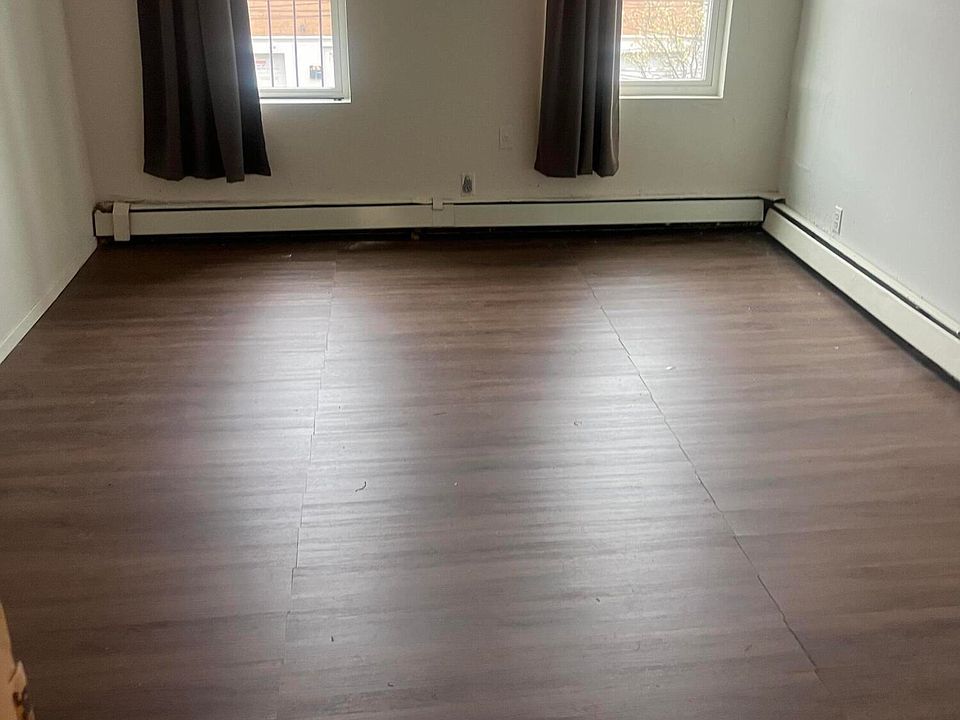 2nd image of 85 Thompson St APT 2L
