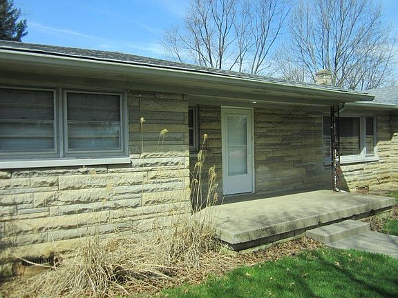 3rd image of 162 Heather Dr