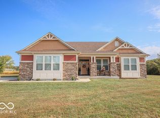 2413 Parkview Dr, Spencer, IN 47460