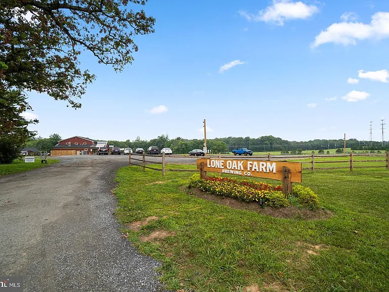 18005 Sunset Lake Ct — Photo 46