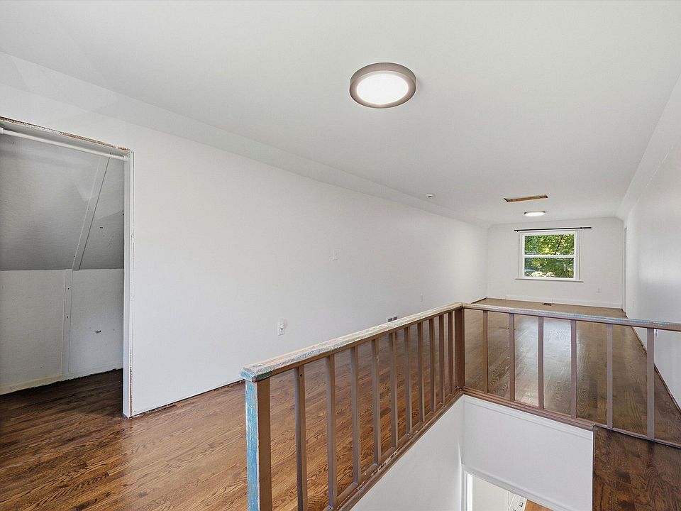 835 W Silver Lake Rd, photo 26