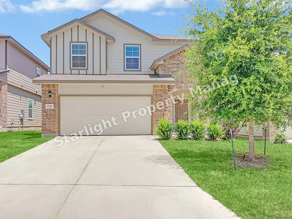 1310 Brown Pelican Way