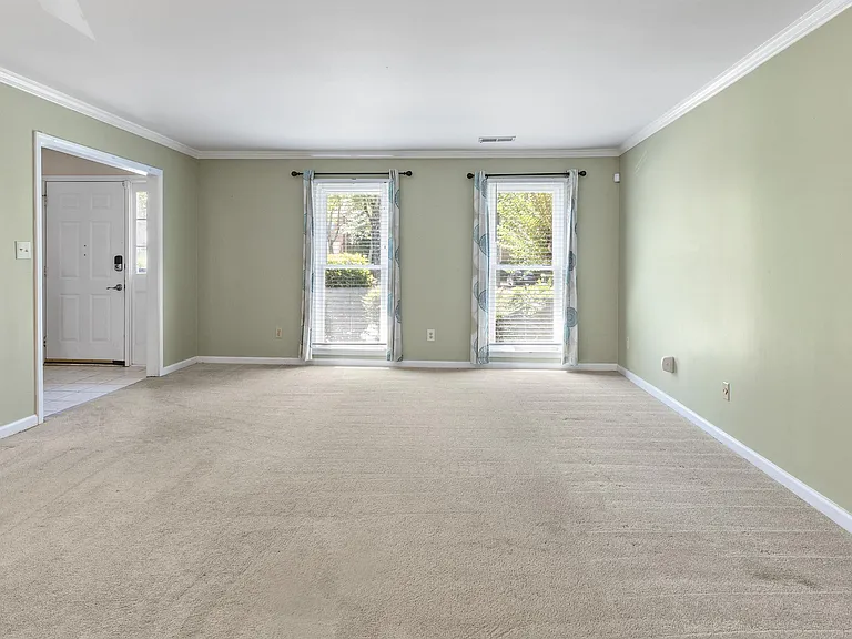 22 Ashford Cir — Photo 8