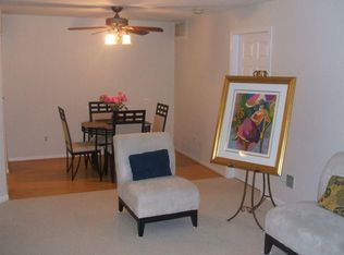 2106 Candlelight Ct, Helmetta, NJ 08828