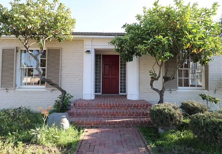 326 E Camino Colegio — Photo 12