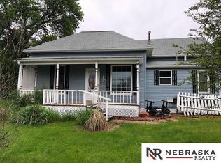 645 W 3rd St, Palmyra, NE 68418