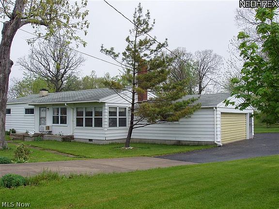 4th image of 4043-4063 W Lakeshore Dr