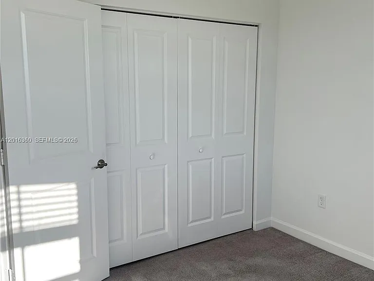1211 SE 27th Ter — Photo 17