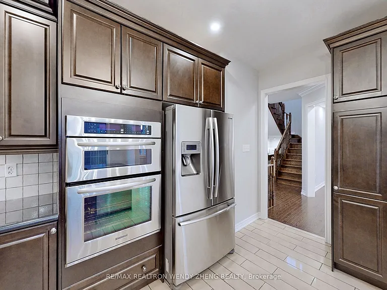 300 Sunny Meadow Blvd #UPPER — Photo 16