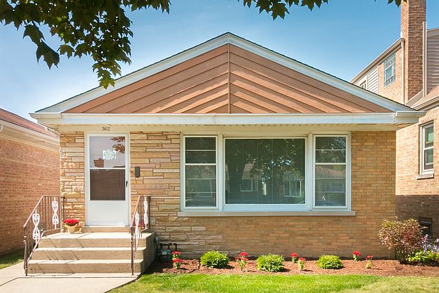1st image of 7412 N Oriole Ave