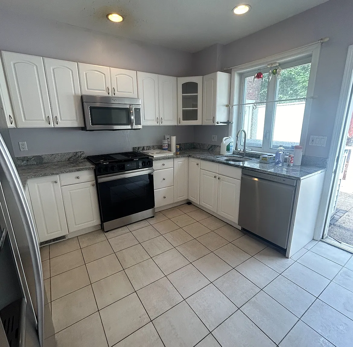 2 bed, 1167 sqft, $3,000 — Photo 1