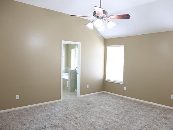4th image of 3518 Stacy Park Cir