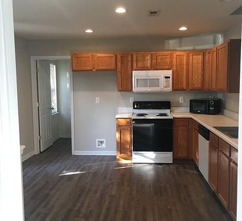 5th image of 8926 Belle Bragg Way