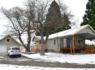 125 Wells Ave, Manson, WA 98831