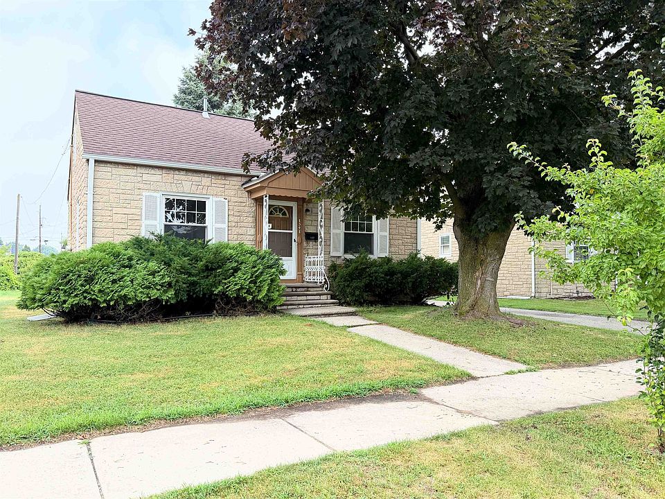 1st image of 1541 Elm St