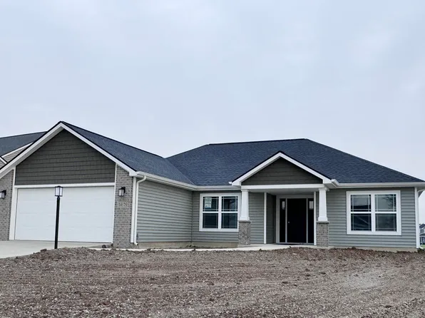 10375 Silver Rock Chase, New Haven, IN 46774