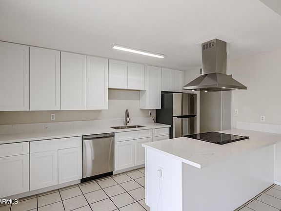 3rd image of 6146 W VIRGINIA Avenue