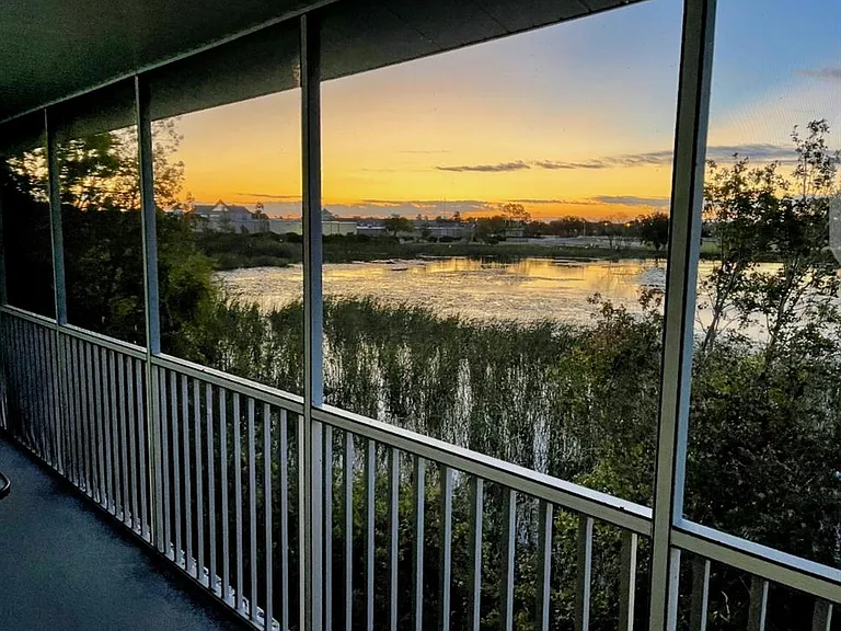 3143 Sun Lake Ct #B — Photo 2