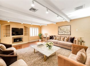 5255 Zelzah Ave APT 112, Encino, CA 91316