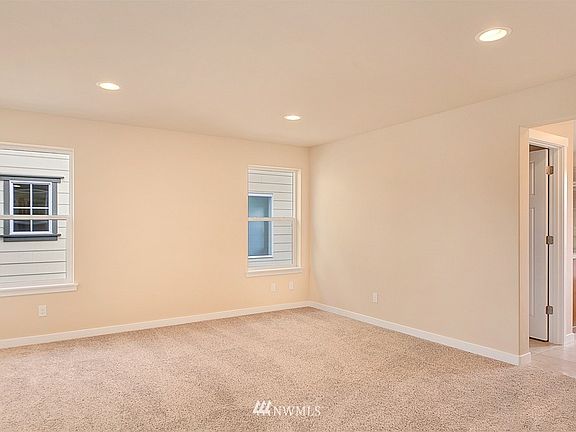 5th image of 9020 Aster Street SE #124