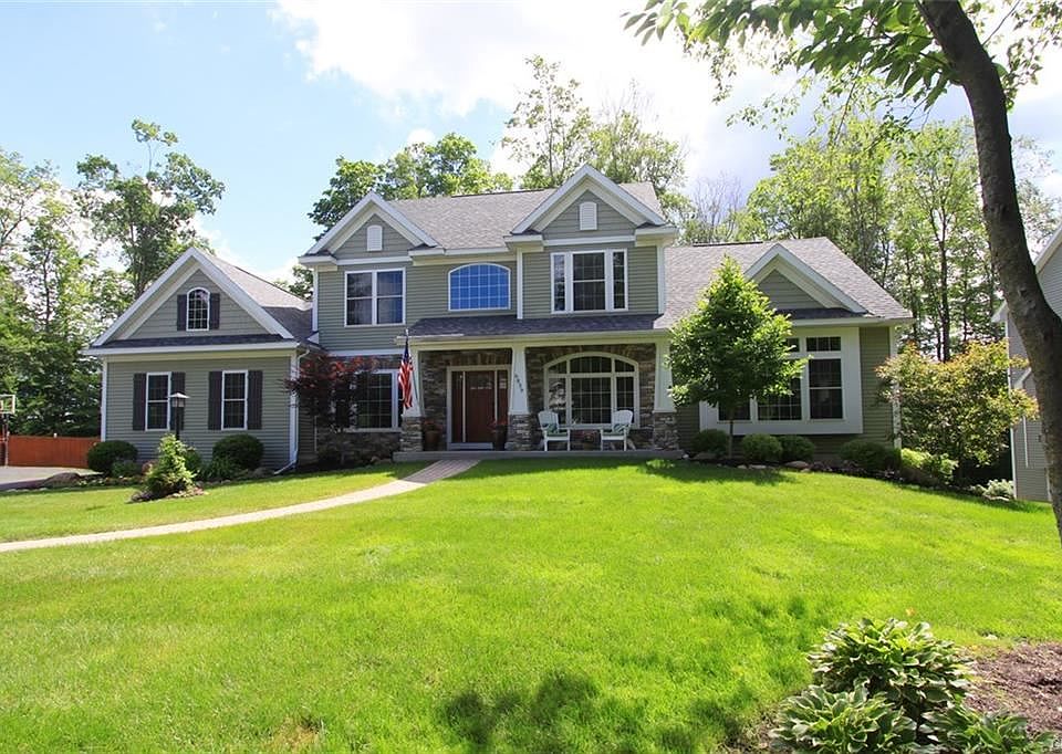 1st image of 6839 Holliston Cir