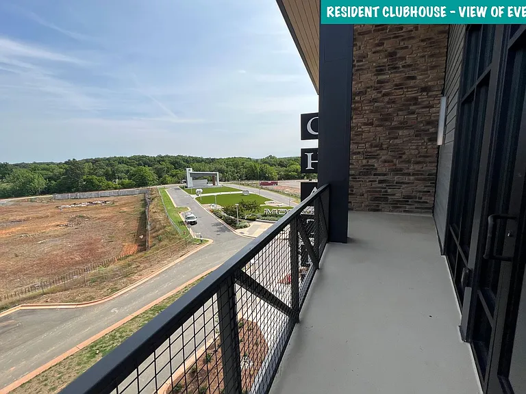 120 Mosaic Blvd #301 — Photo 42