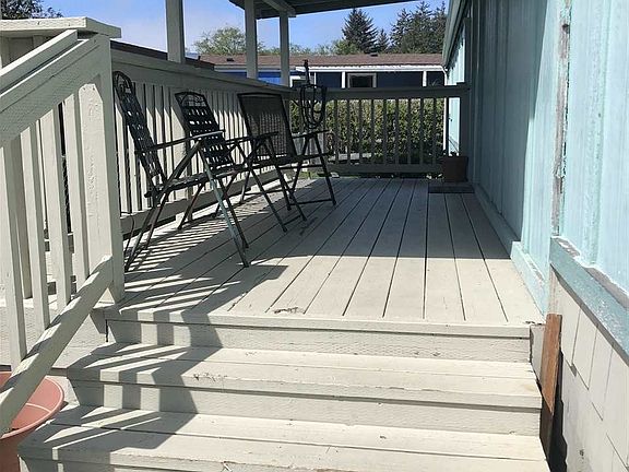 3rd image of 650 Washington Blvd #28