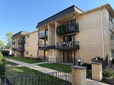 2037 N Harlem Ave APT 3E, Chicago, IL, 60707