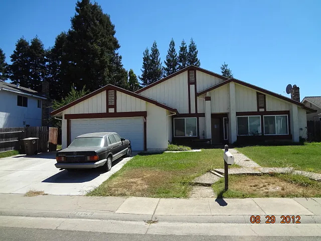 9044 Meadowsweet Way photo 1