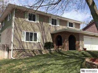 4602 Ruth St, Bellevue, NE 68157