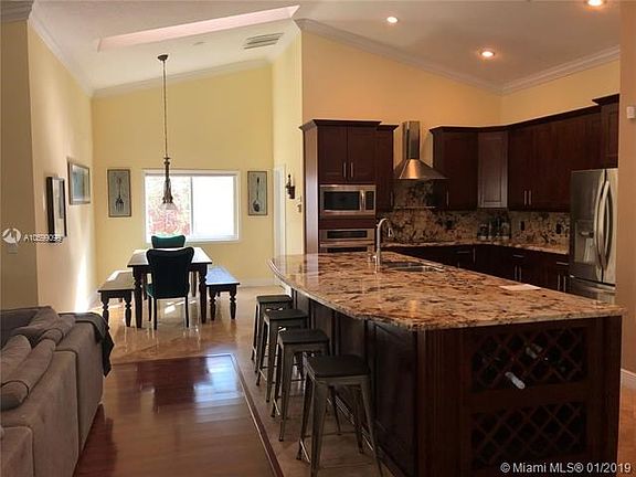 5th image of 2505 Sands Way