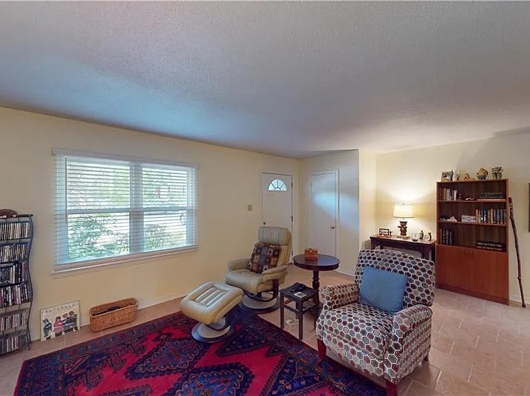 4355 Stein Ave #C — Photo 6