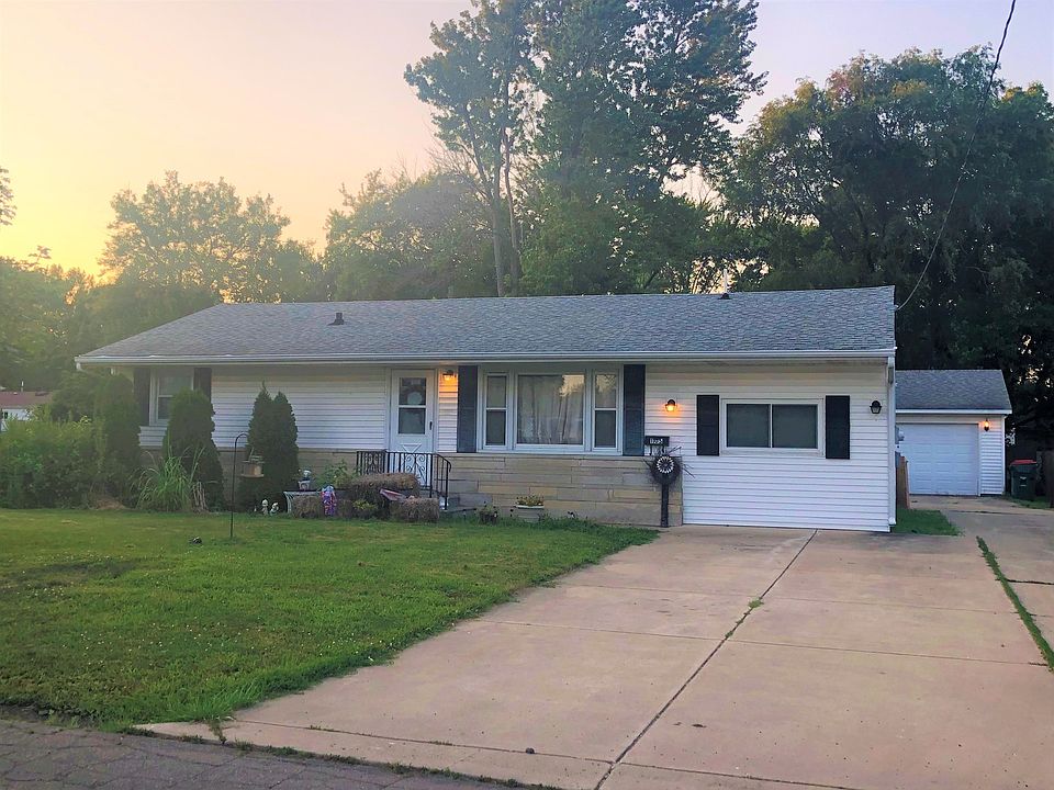 1st image of 1105 Eastview Dr