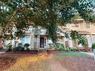 211 Bridgewater Dr, Newport News, VA 23603
