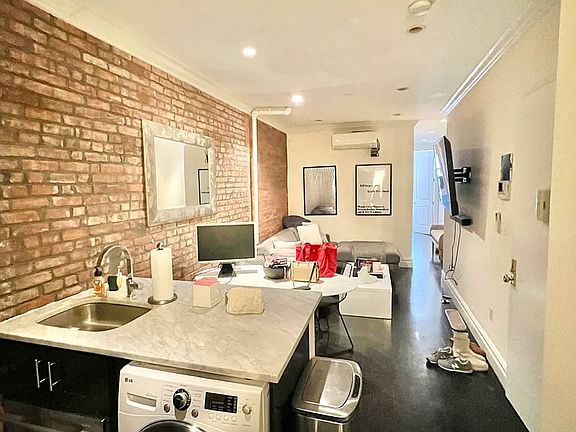 3rd image of 133 E 4th St #7215