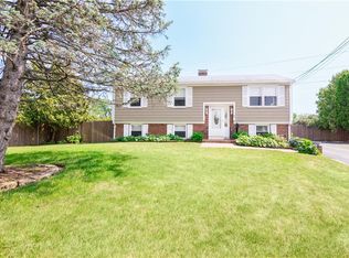 49 Cardosi Ct, Pawtucket, RI 02861