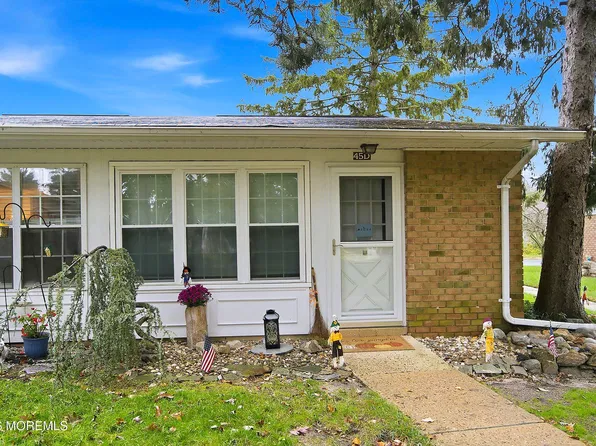 45 Edinburgh Lane #D, Manchester, NJ 08759