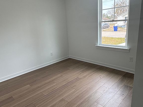 4th image of 508 Crump St