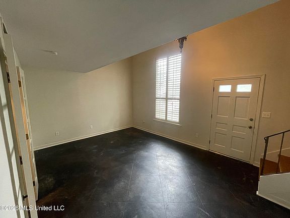 4th image of 5025 Wayneland Dr APT J-4