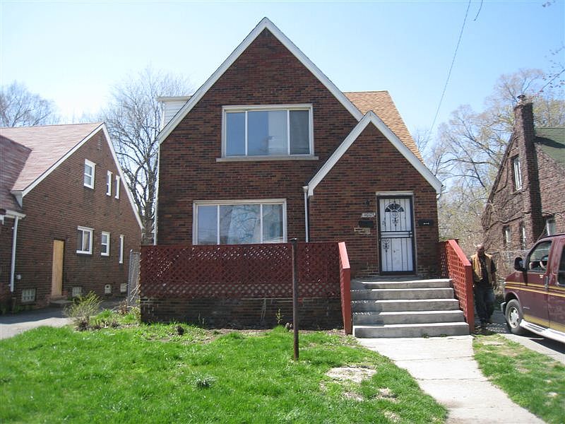 14025 Winthrop