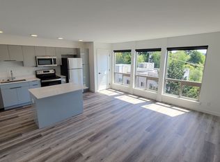 101 N 46th St APT 306, Seattle, WA 98103